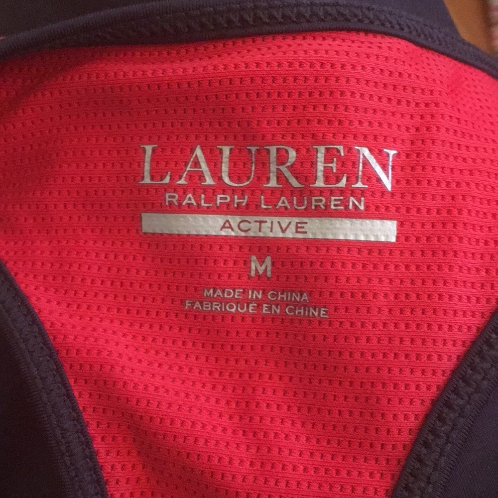 Workout top - Picture 3 of 3